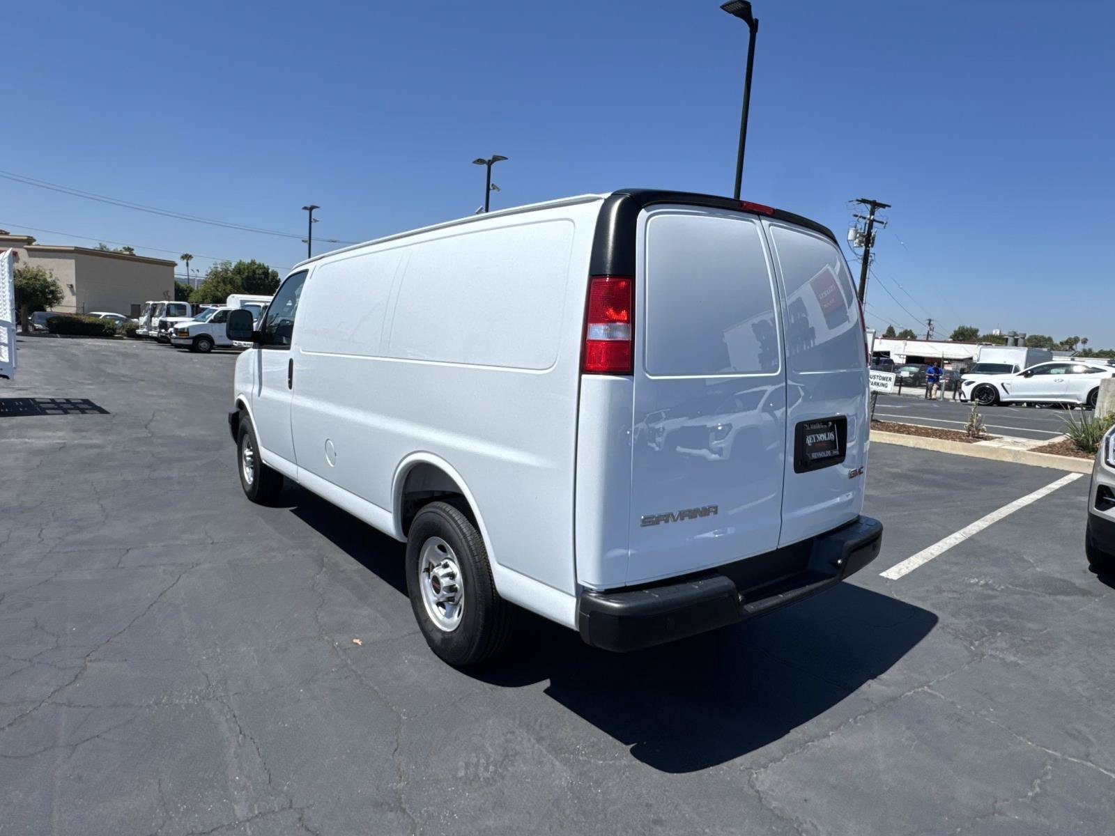 New 2025 GMC Savana 2500 w/ Driver Convenience Package RWD image 7