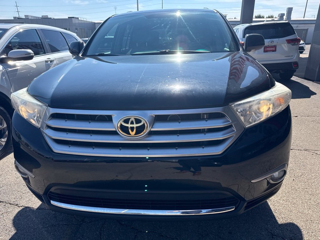 Used 2011 Toyota Highlander Limited w/ Tow Pkg AWD/4WD image 9