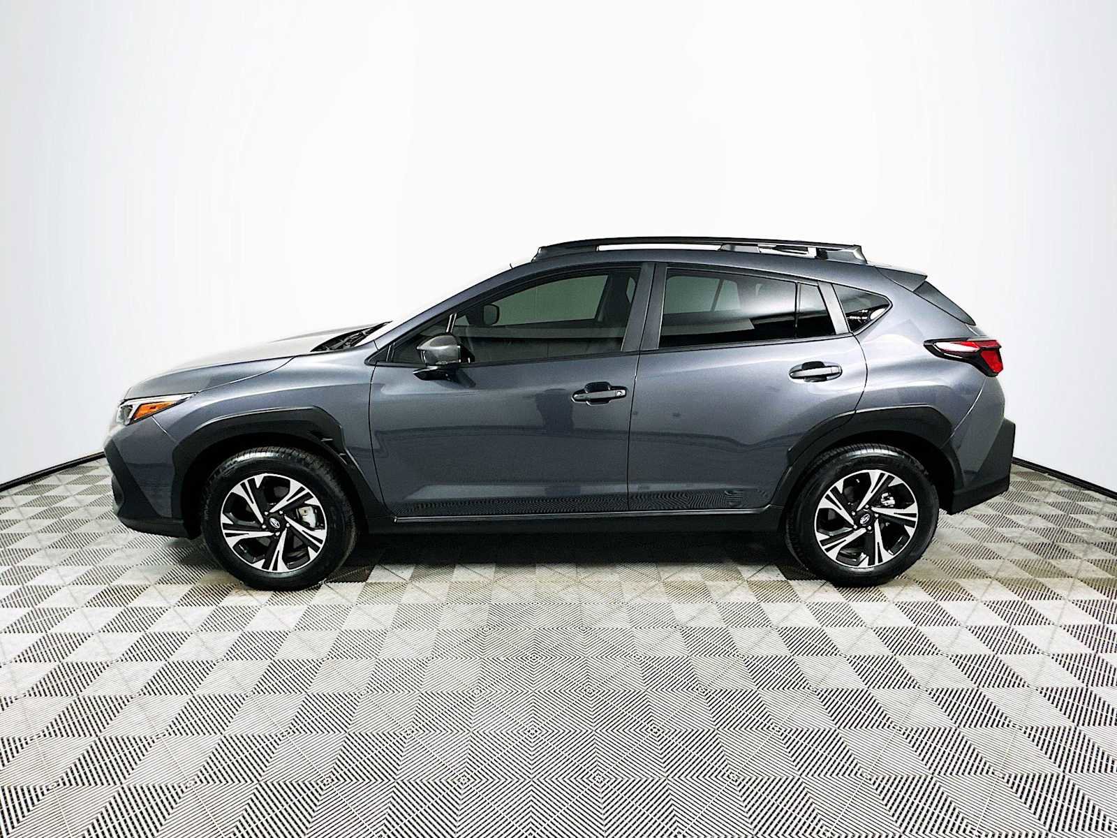 Certified 2025 Subaru Crosstrek 2.0i Premium w/ Crosstrek Mirror Package image 4