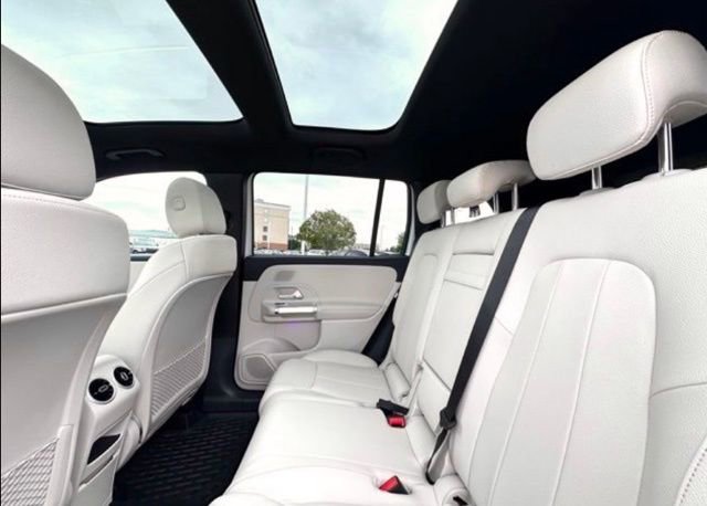 New 2026 Mercedes-Benz GLB 250 4MATIC image 22