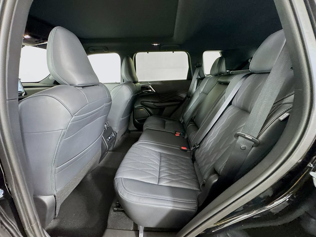 New 2026 Mitsubishi Outlander SEL Black Edition FWD image 26