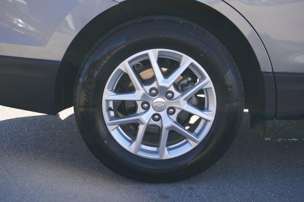 Used 2023 Chevrolet Equinox LT image 12