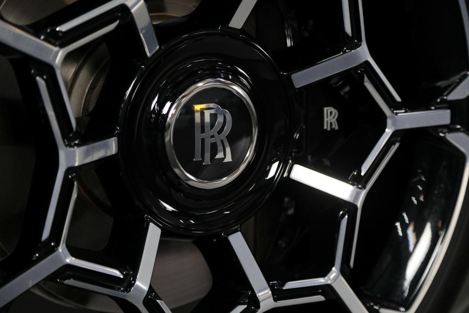 Used 2026 Rolls-Royce Ghost Black Badge AWD/4WD image 19