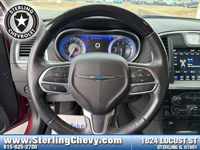Used 2019 Chrysler 300 Limited image 17