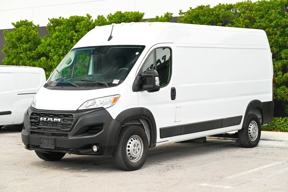 Used 2024 RAM ProMaster 2500 w/ Convenience Group FWD image 1