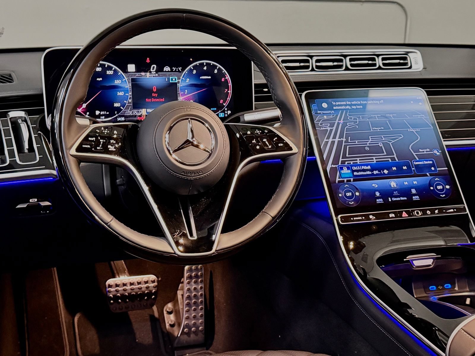 Used 2024 Mercedes-Benz S 500 4MATIC image 34
