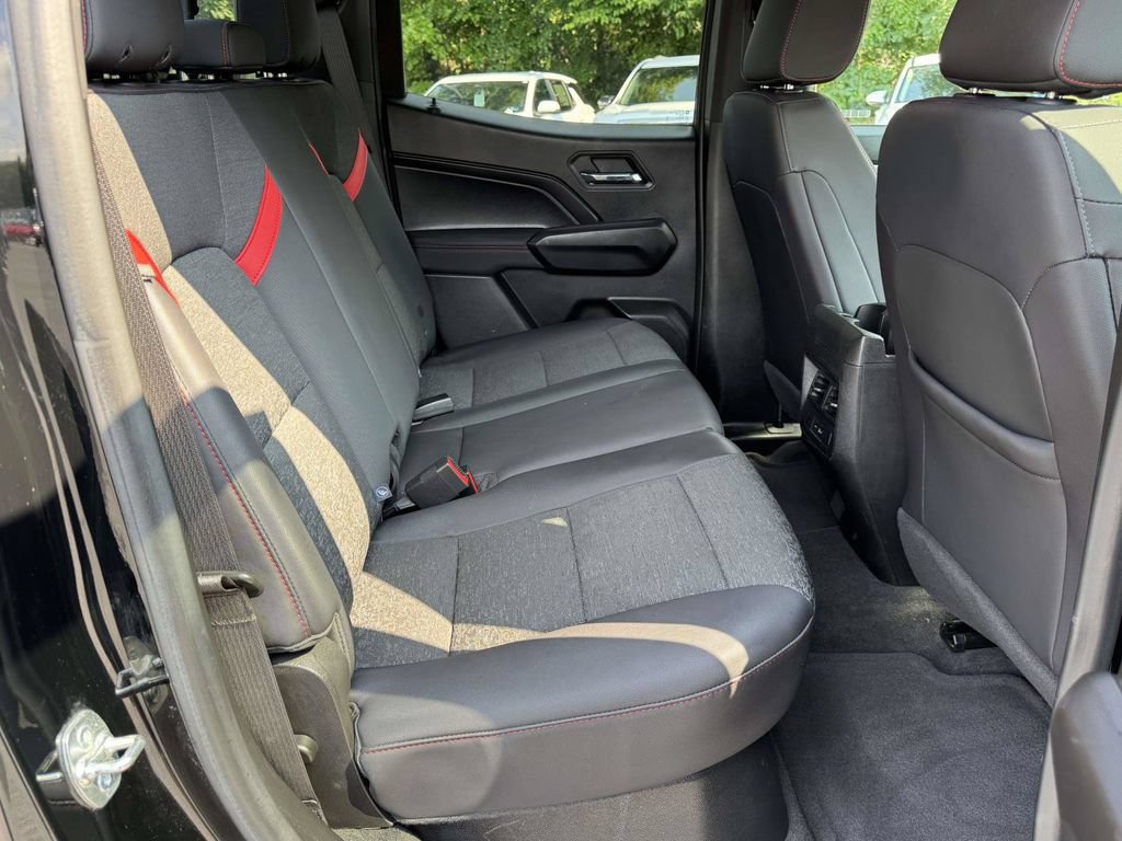 Used 2024 Chevrolet Colorado Z71 w/ Z71 Convenience Package 2 AWD/4WD image 15