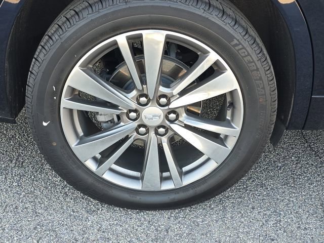 Used 2021 Cadillac XT6 Premium Luxury image 9