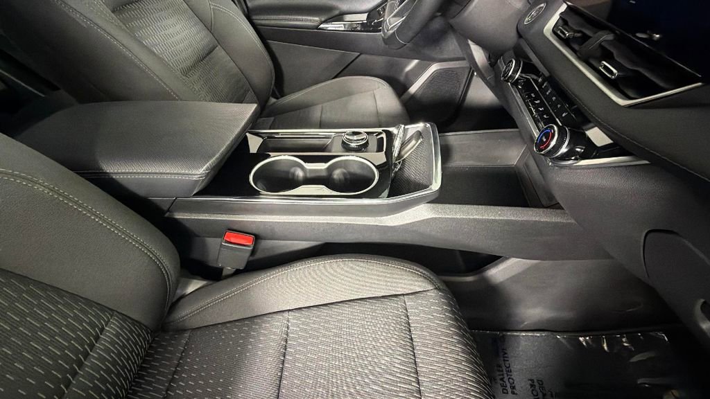 Certified 2026 Chevrolet Equinox LT FWD image 36