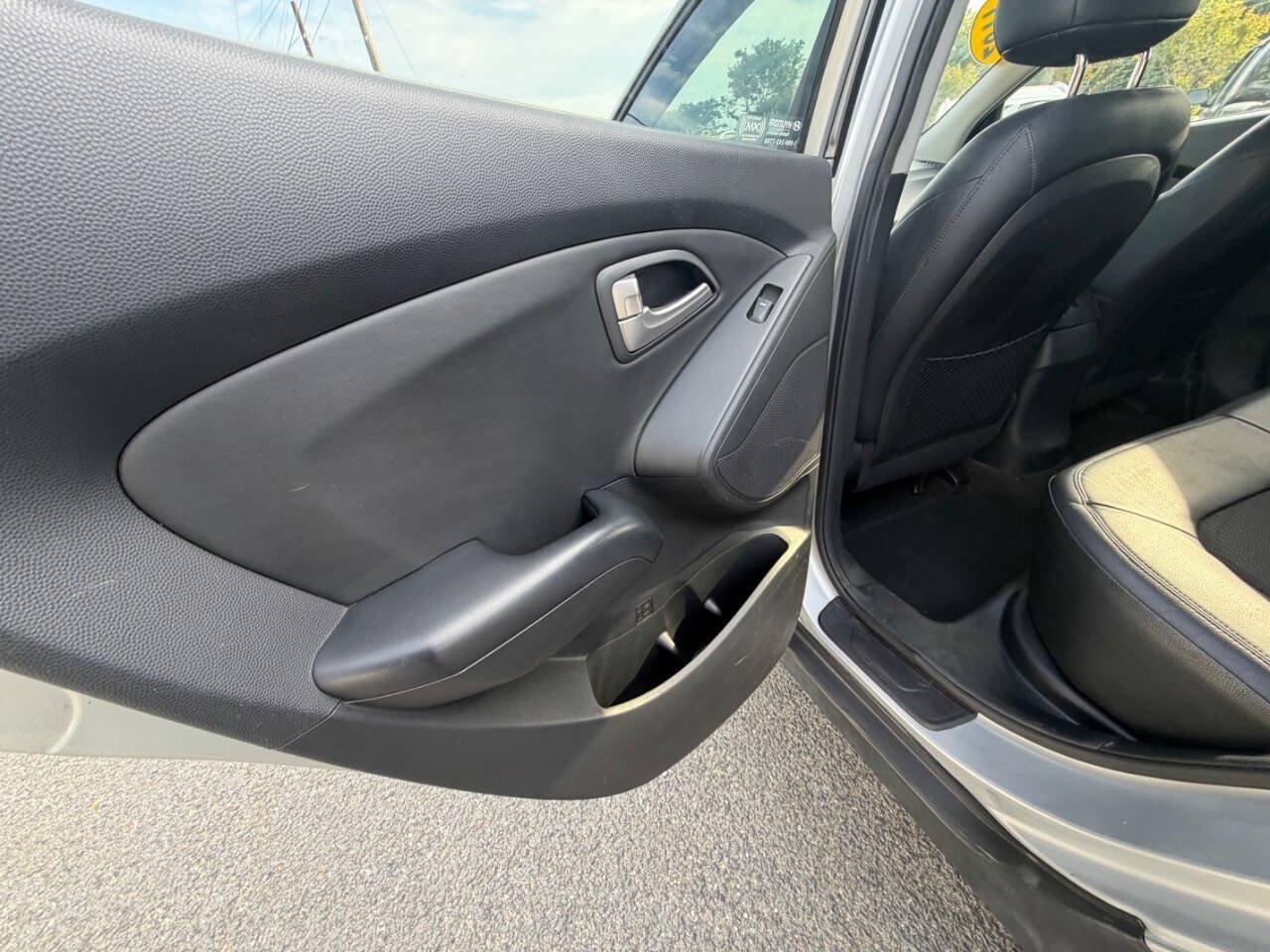 Used 2011 Hyundai Tucson GLS AWD/4WD image 19