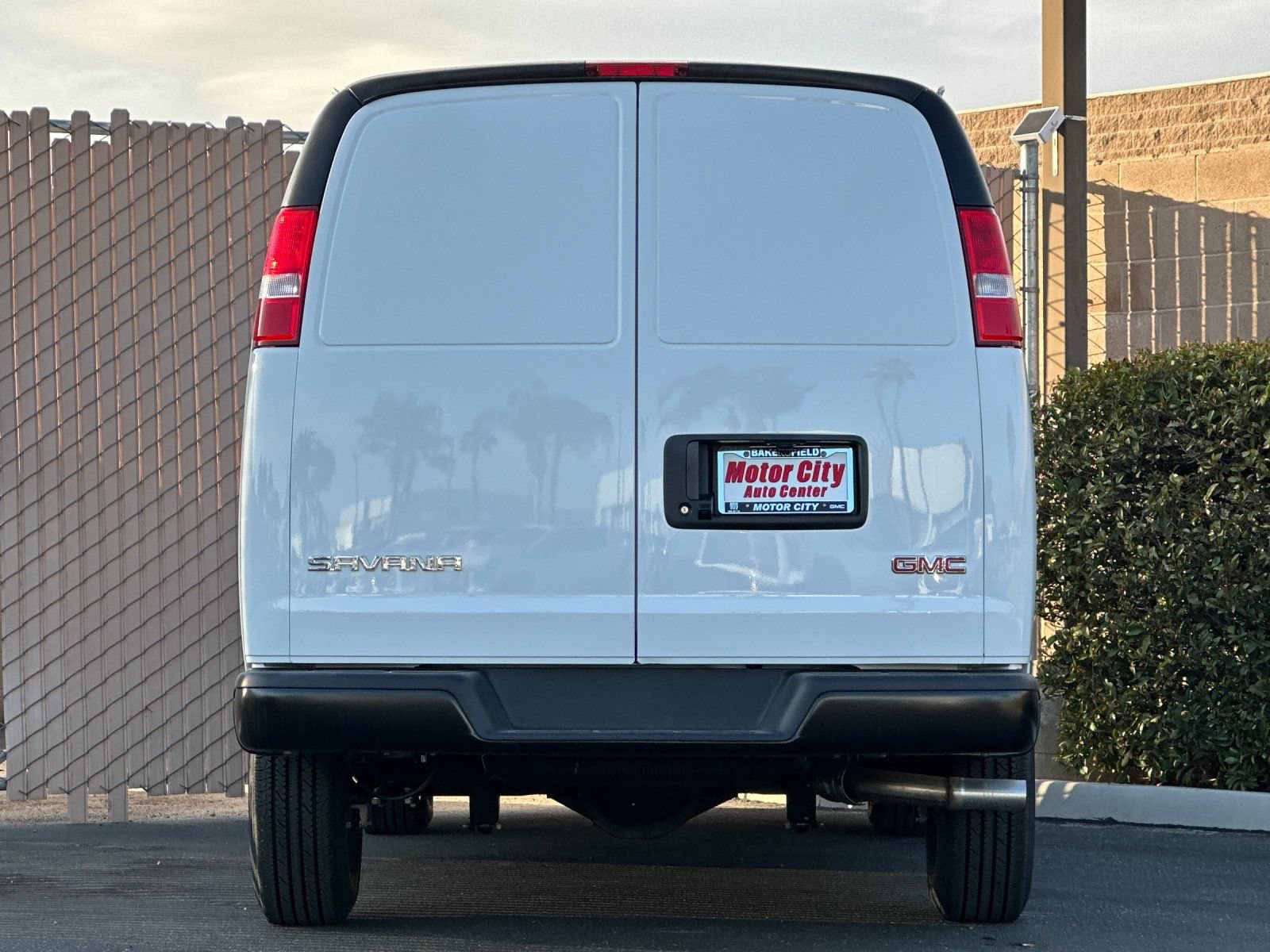 New 2025 GMC Savana 2500 w/ Driver Convenience Package RWD image 5