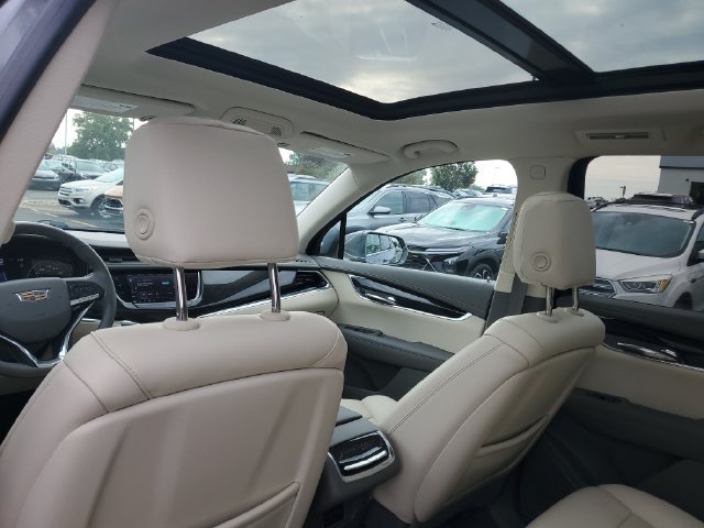 Certified 2020 Cadillac XT6 Premium Luxury AWD/4WD image 12