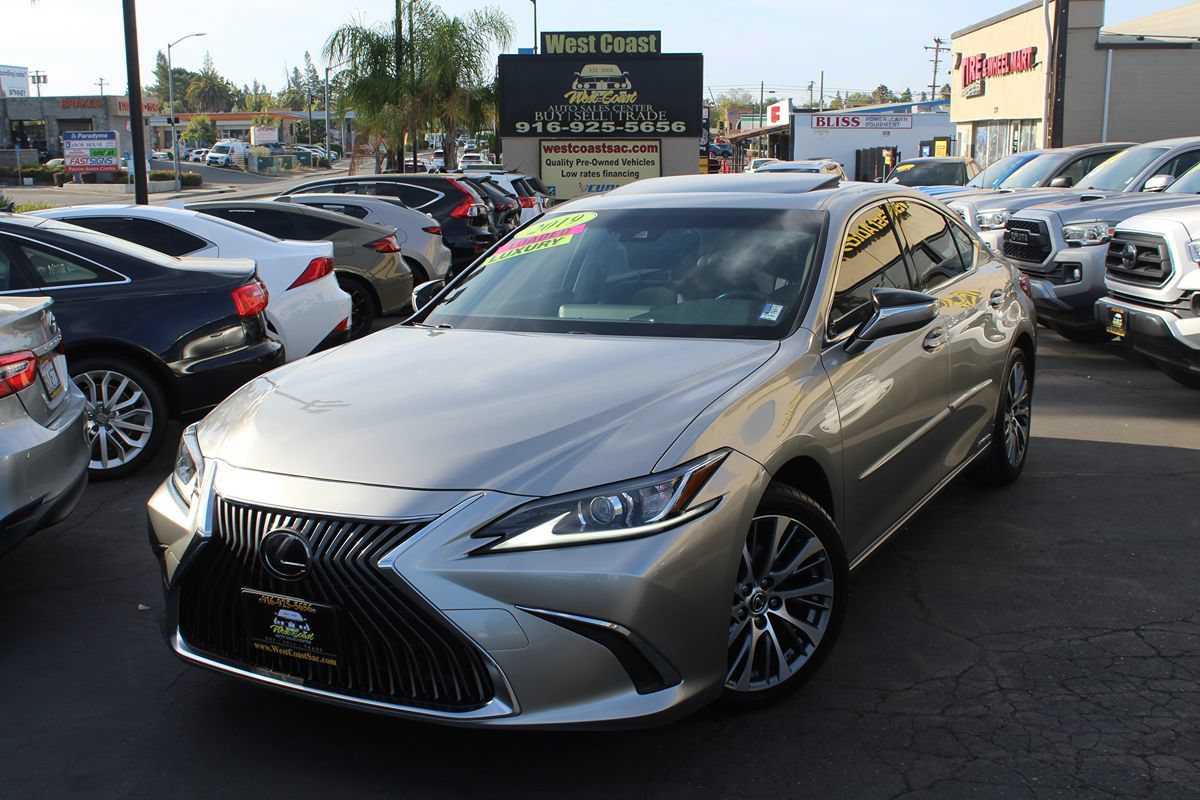 Used 2019 Lexus ES 300h w/ Premium Package FWD image 43