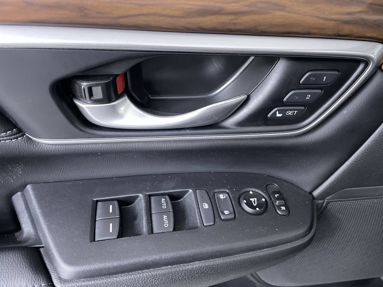 Used 2021 Honda CR-V EX-L image 11