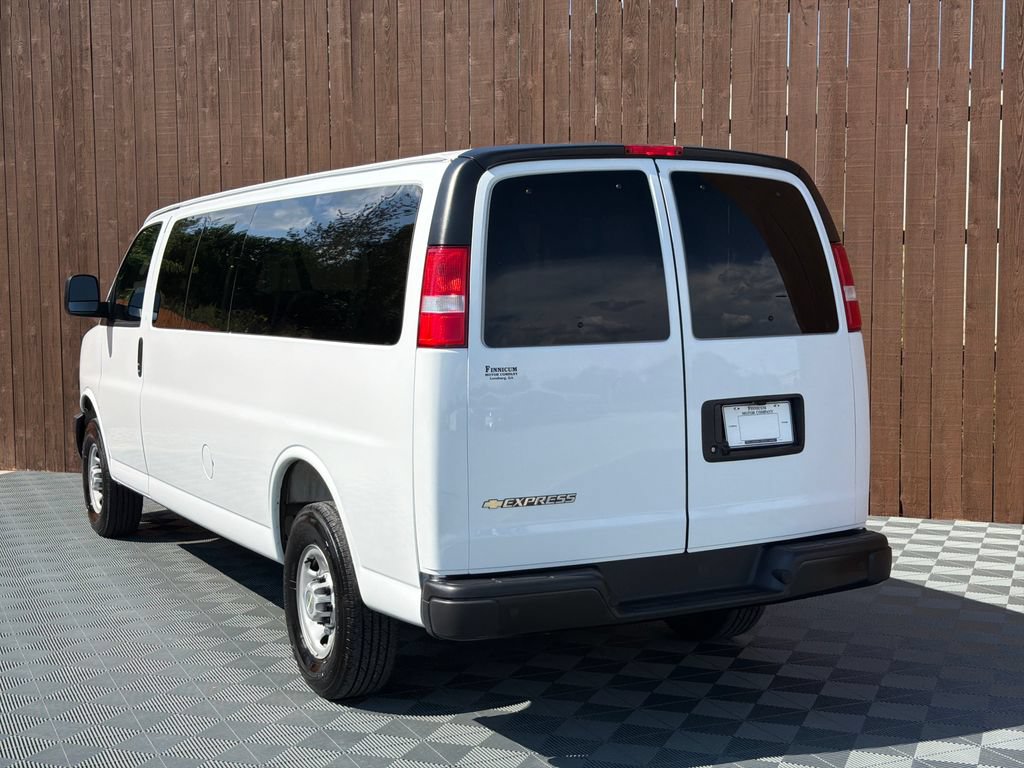 Used 2025 Chevrolet Express 3500 LS RWD image 15
