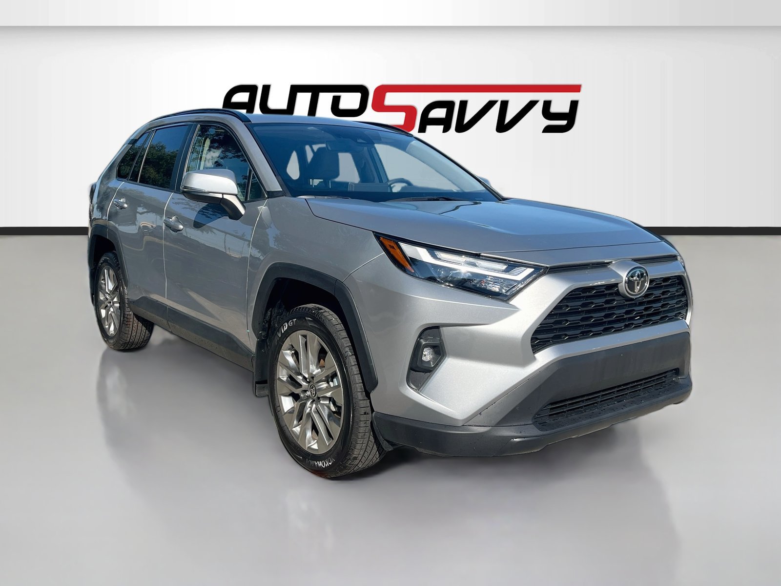 Used 2025 Toyota RAV4 XLE Premium AWD/4WD image 1