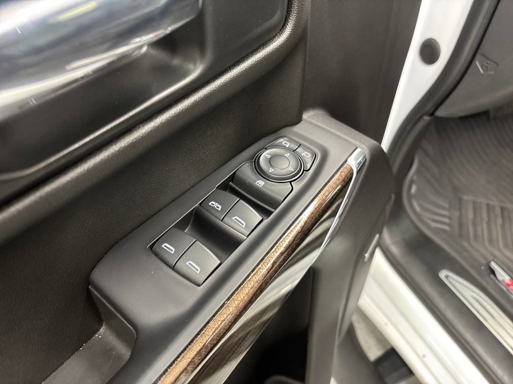 Used 2020 Chevrolet Silverado 1500 LT Trail Boss image 11