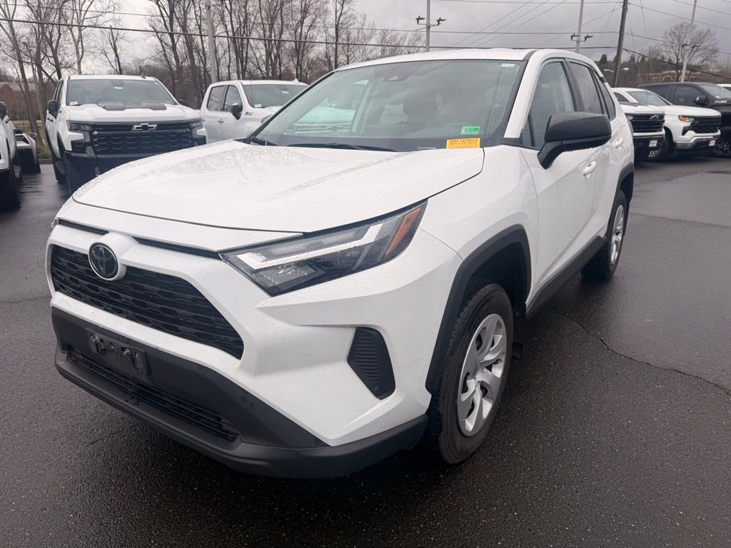 Used 2024 Toyota RAV4 LE image 27