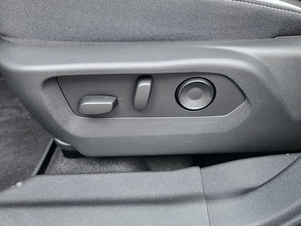 New 2026 Buick Envision Sport Touring image 18
