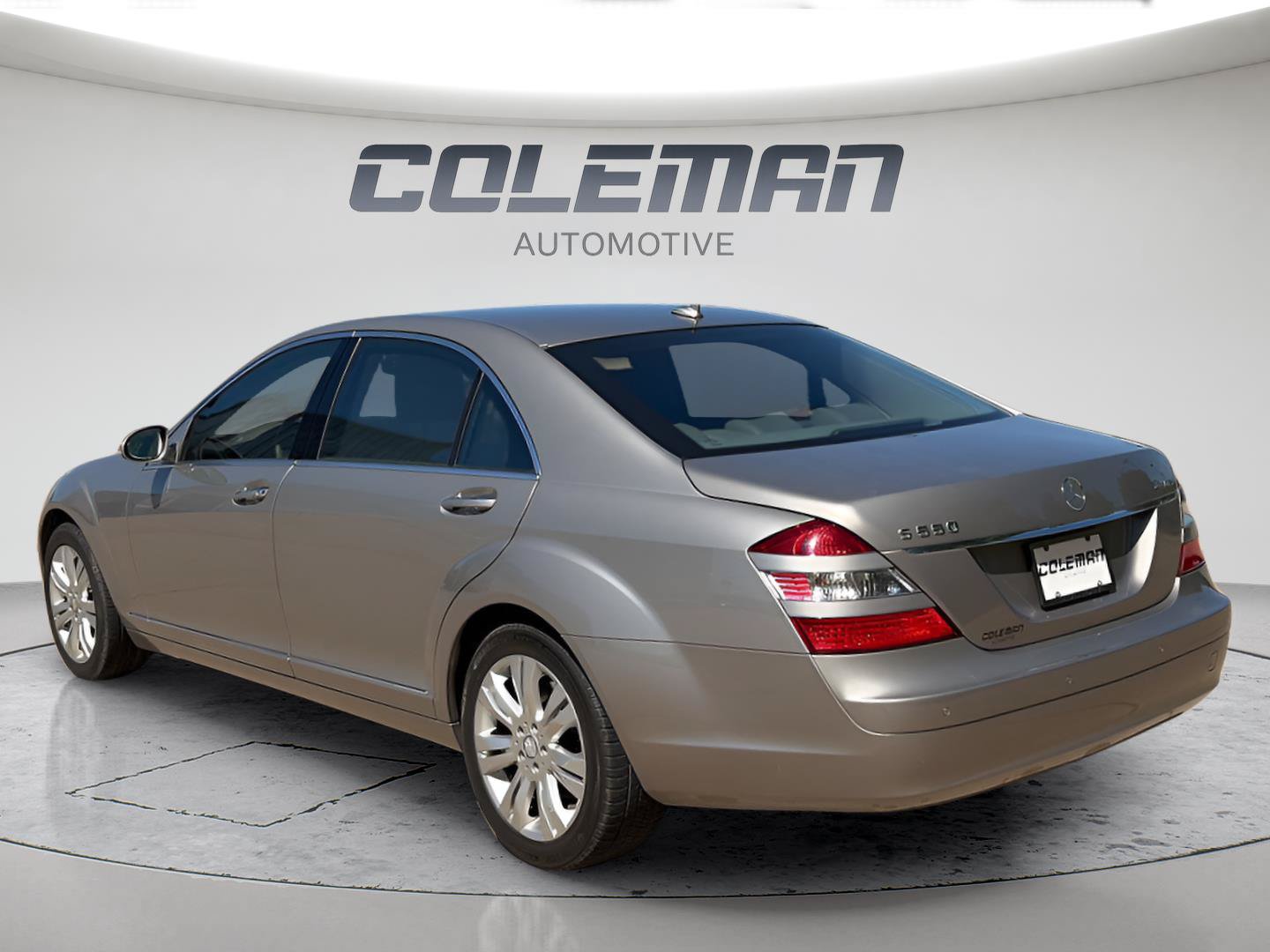 Used 2009 Mercedes-Benz S 550 4MATIC image 3