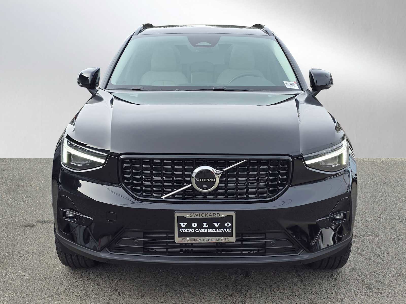 New 2026 Volvo XC40 B5 Ultra w/ Climate Package image 8