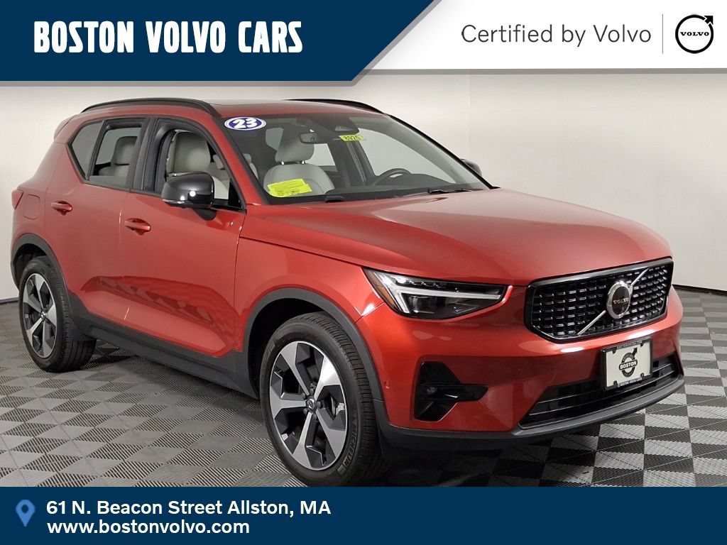 Certified 2023 Volvo XC40 B5 Ultimate w/ Climate Package AWD/4WD image 1