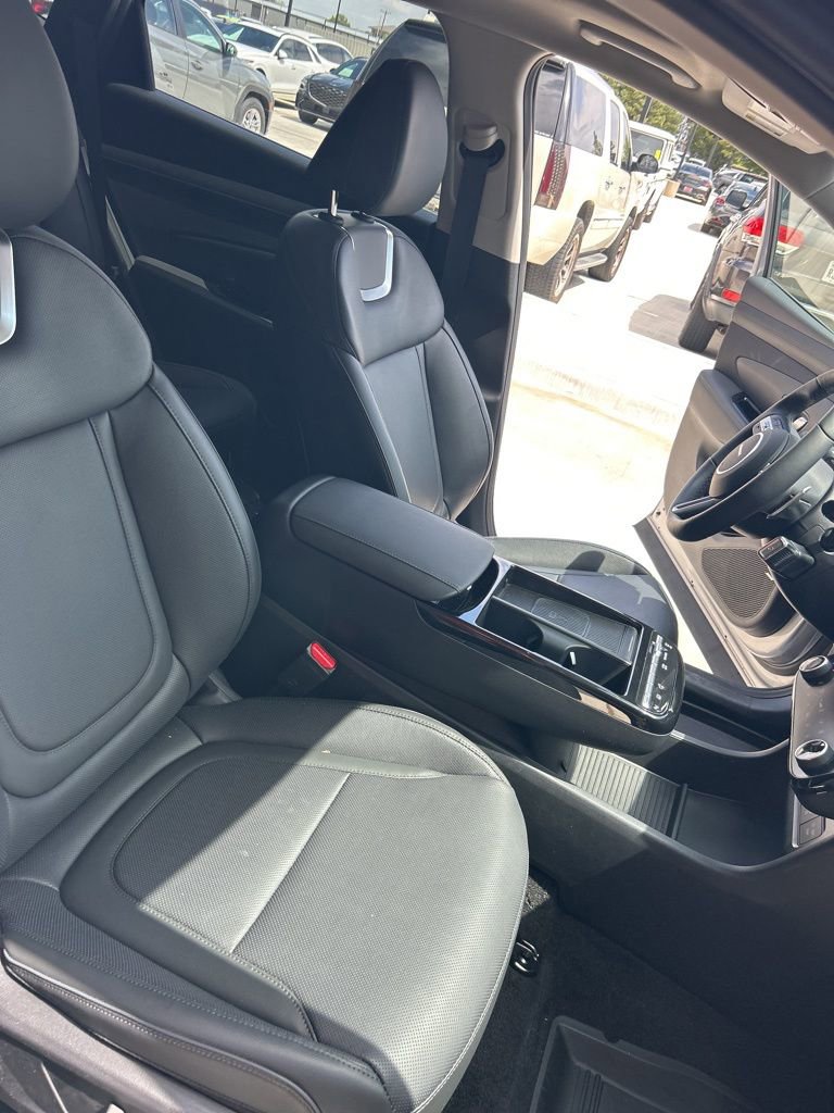 Certified 2026 Hyundai Tucson Limited image 16