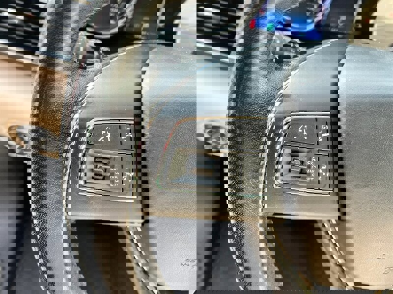 Used 2017 Maserati Levante w/ Luxury Package image 31