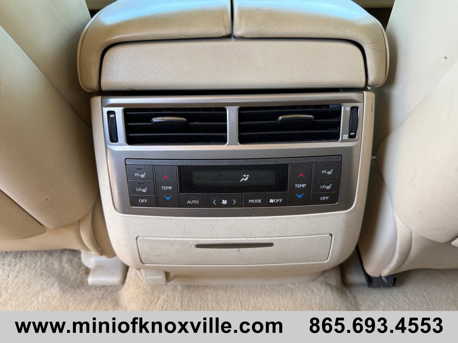 Used 2014 Lexus LX 570 4WD image 19