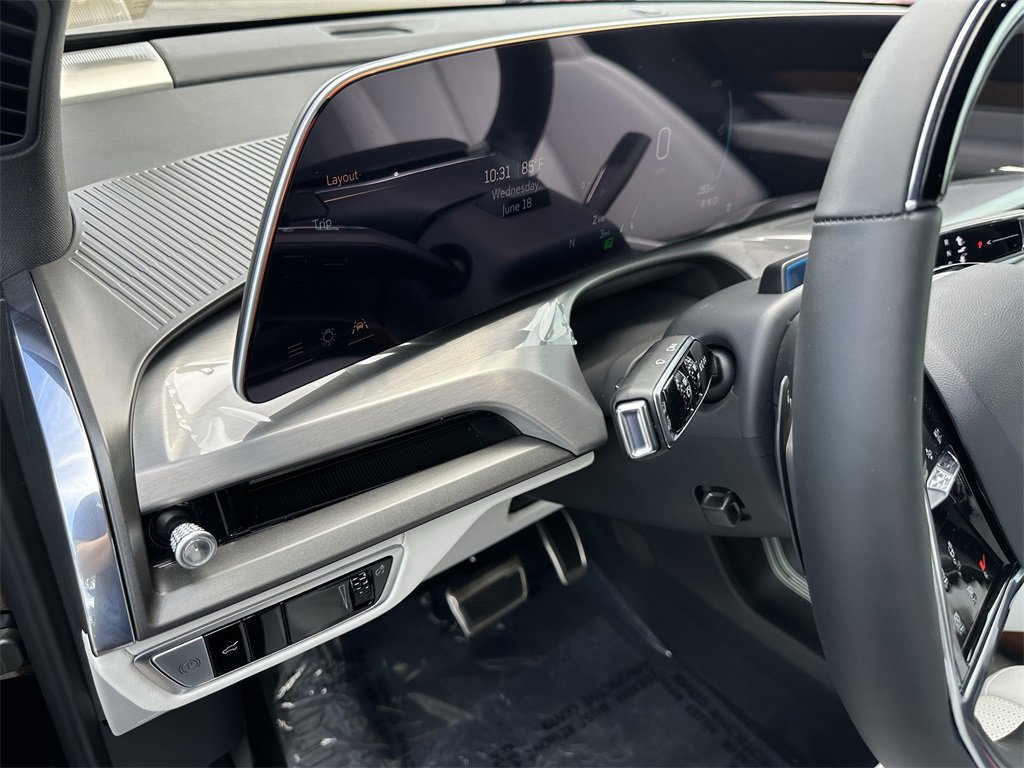 New 2026 Cadillac Vistiq Sport image 15