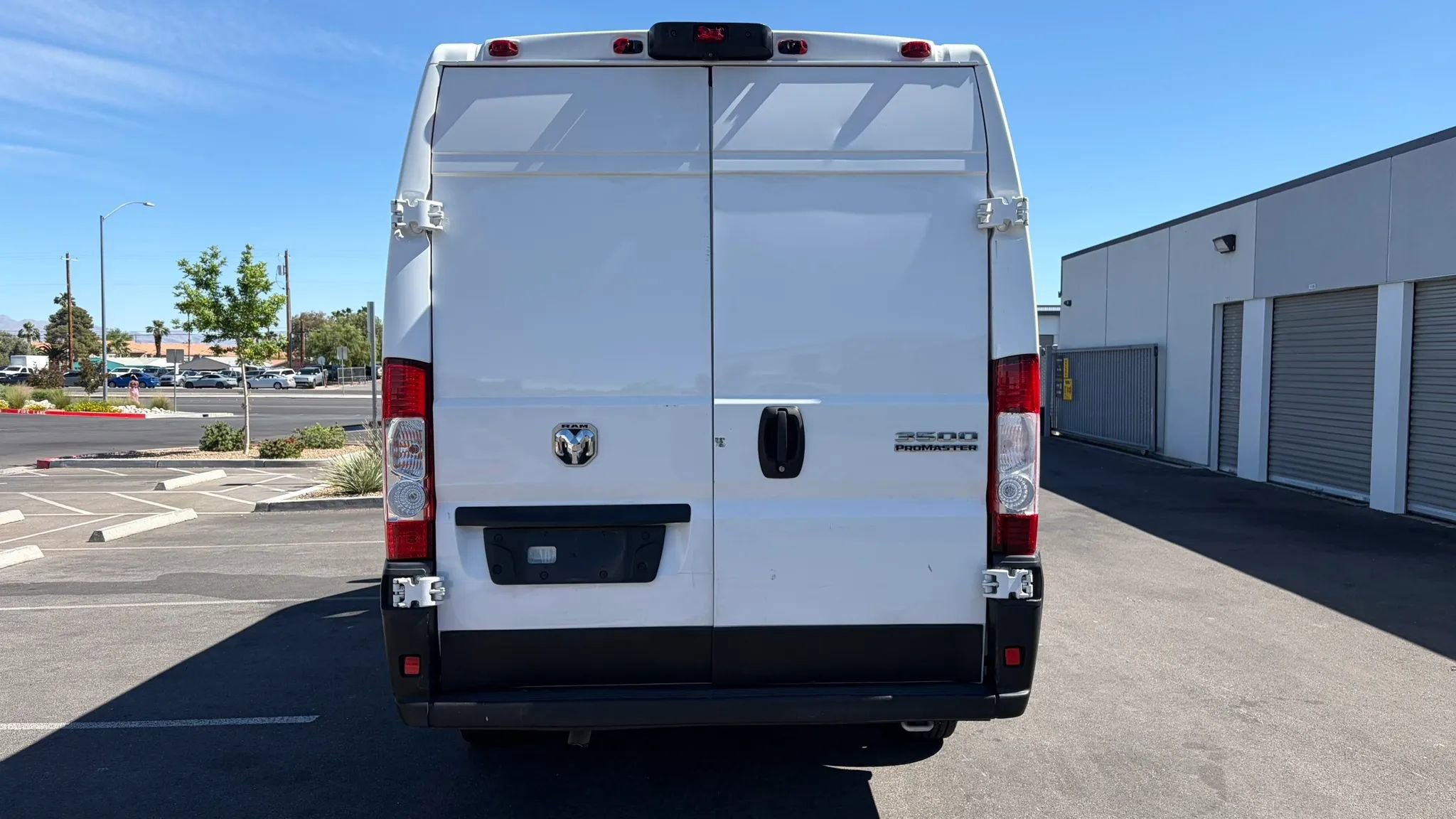 Used 2023 RAM ProMaster 3500 FWD image 4