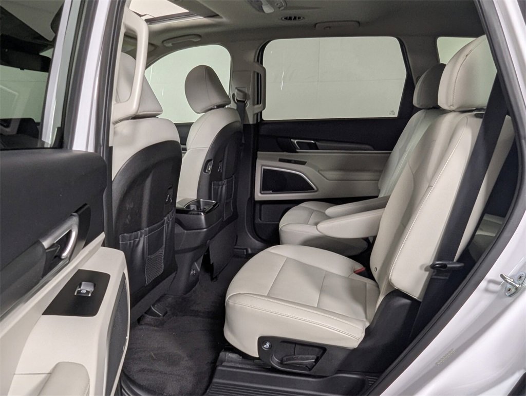 Used 2022 Kia Telluride S image 26