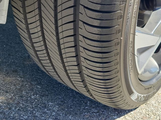 Certified 2025 Hyundai Elantra SEL image 25