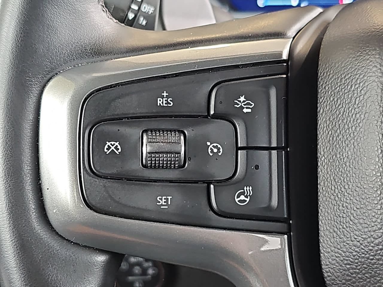 Certified 2025 Chevrolet Silverado 1500 LTZ w/ LTZ Premium Package AWD/4WD image 20
