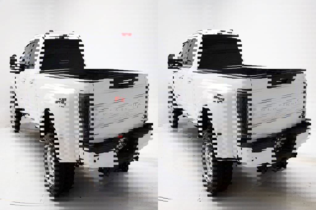 Used 2021 Ford F450 Platinum w/ FX4 Off-Road Package image 8