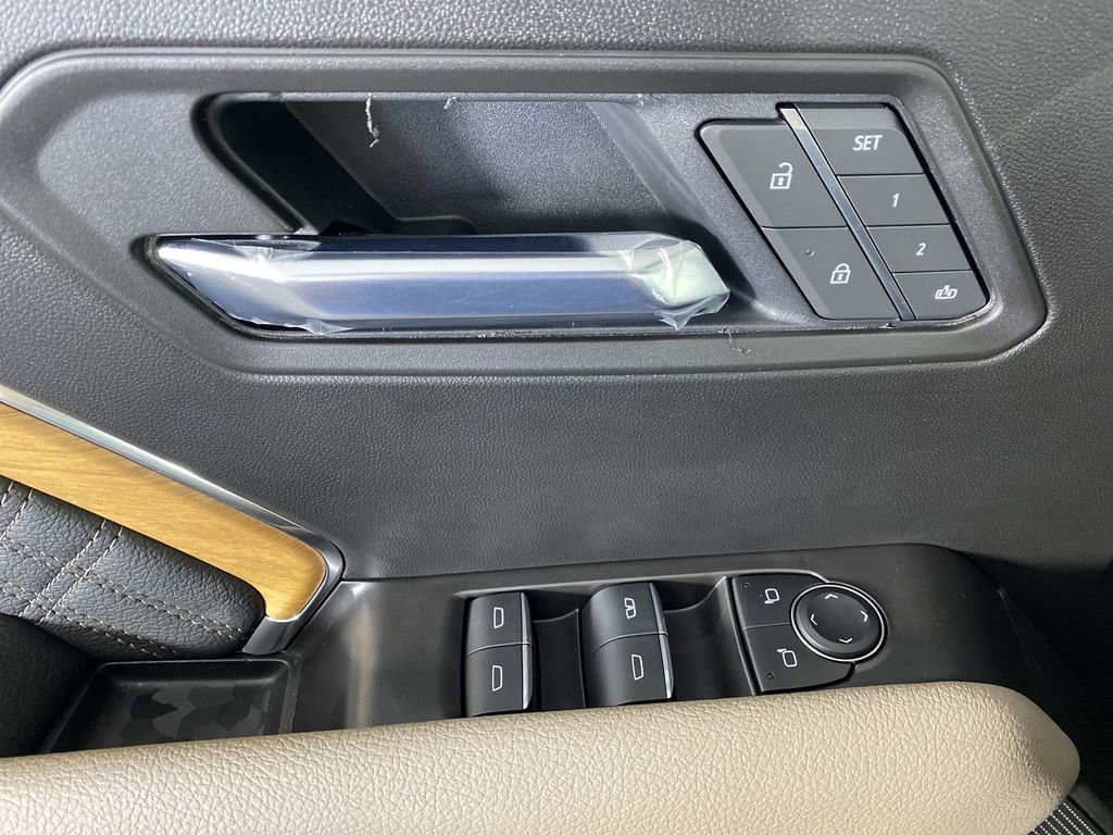 New 2026 GMC Canyon Denali image 24