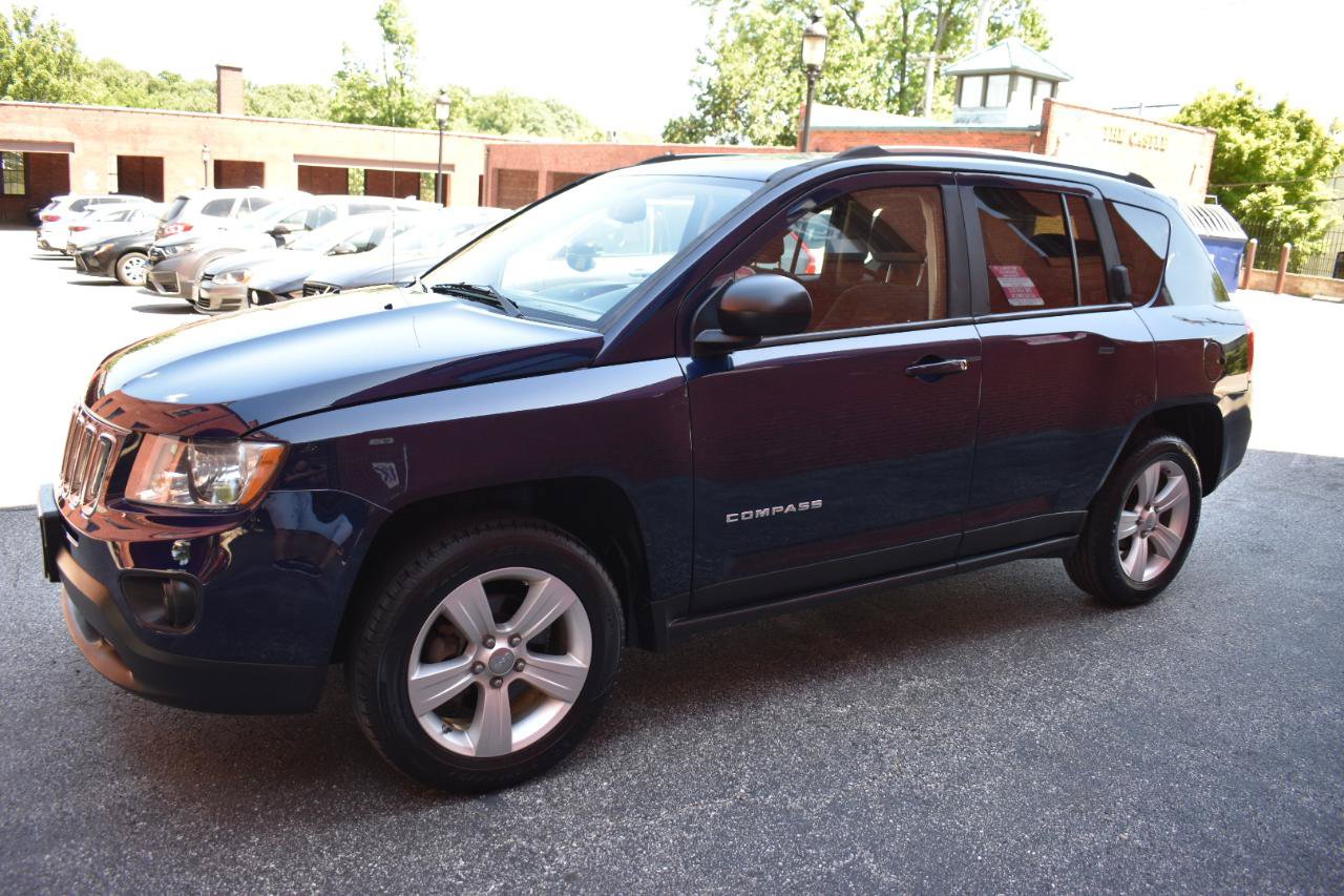 Used 2012 Jeep Compass Sport AWD/4WD image 7