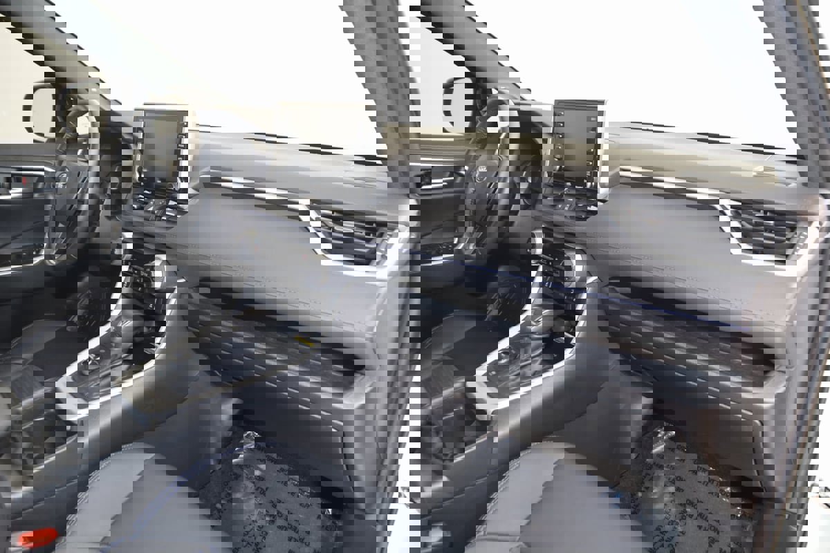 Used 2021 Toyota RAV4 XSE image 48