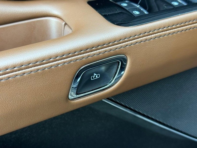 Used 2023 Lincoln Aviator Reserve w/ Class IV Trailer Tow Package image 22