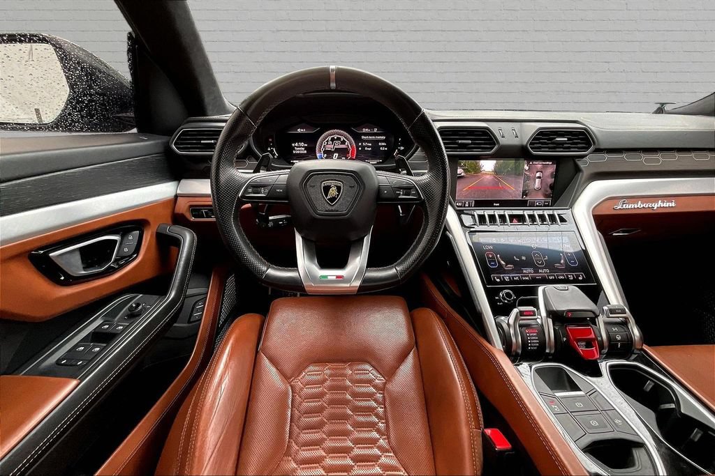 Used 2019 Lamborghini Urus AWD/4WD image 8