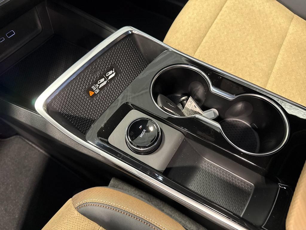 New 2027 Chevrolet Equinox ACTIV AWD/4WD image 21