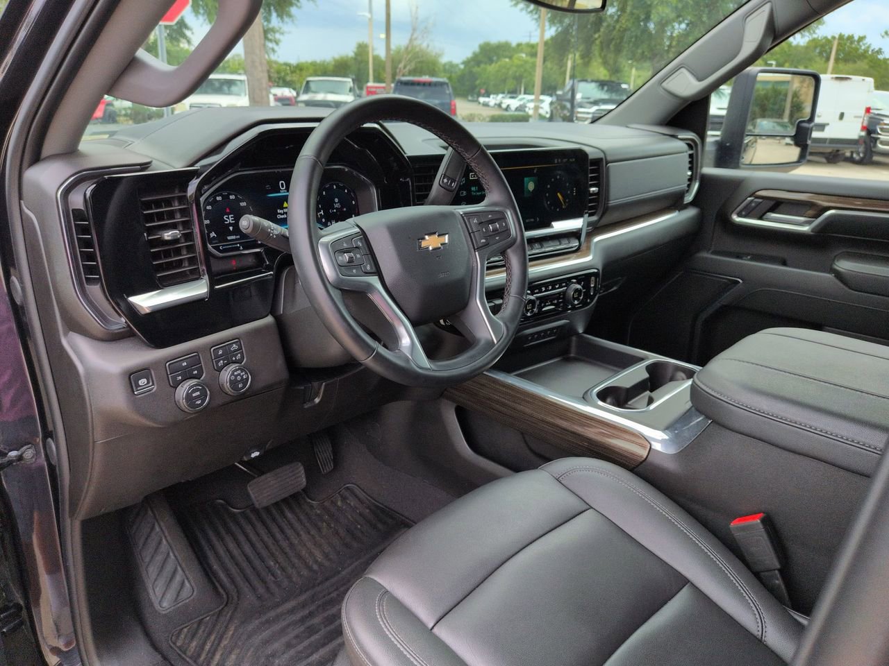 Used 2024 Chevrolet Silverado 3500 LT w/ All Star Edition AWD/4WD image 10