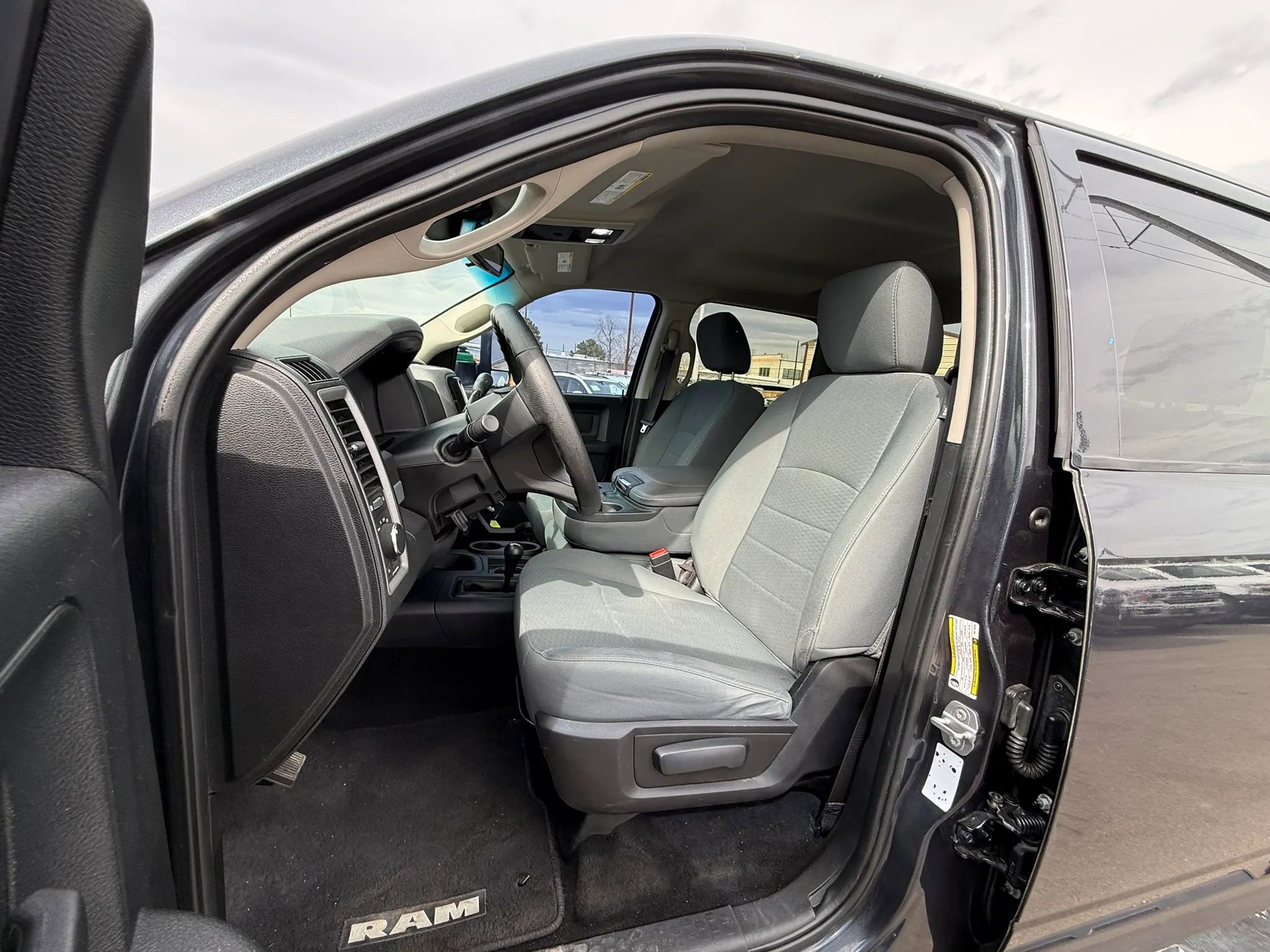 Used 2015 RAM 2500 Tradesman w/ Chrome Appearance Group AWD/4WD image 31