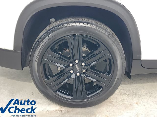 Used 2025 GMC Acadia Elevation w/ Black Edition FWD image 8