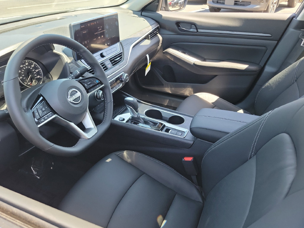 New 2026 Nissan Altima 2.5 SV w/ SV Premium Package FWD image 10