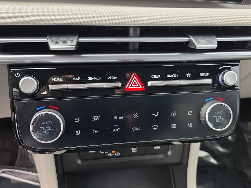 New 2025 Hyundai Tucson Limited image 30