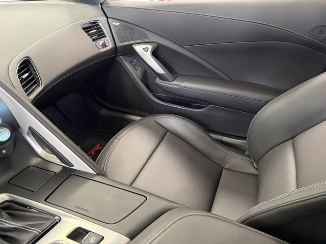 Used 2018 Chevrolet Corvette Z06 RWD image 18