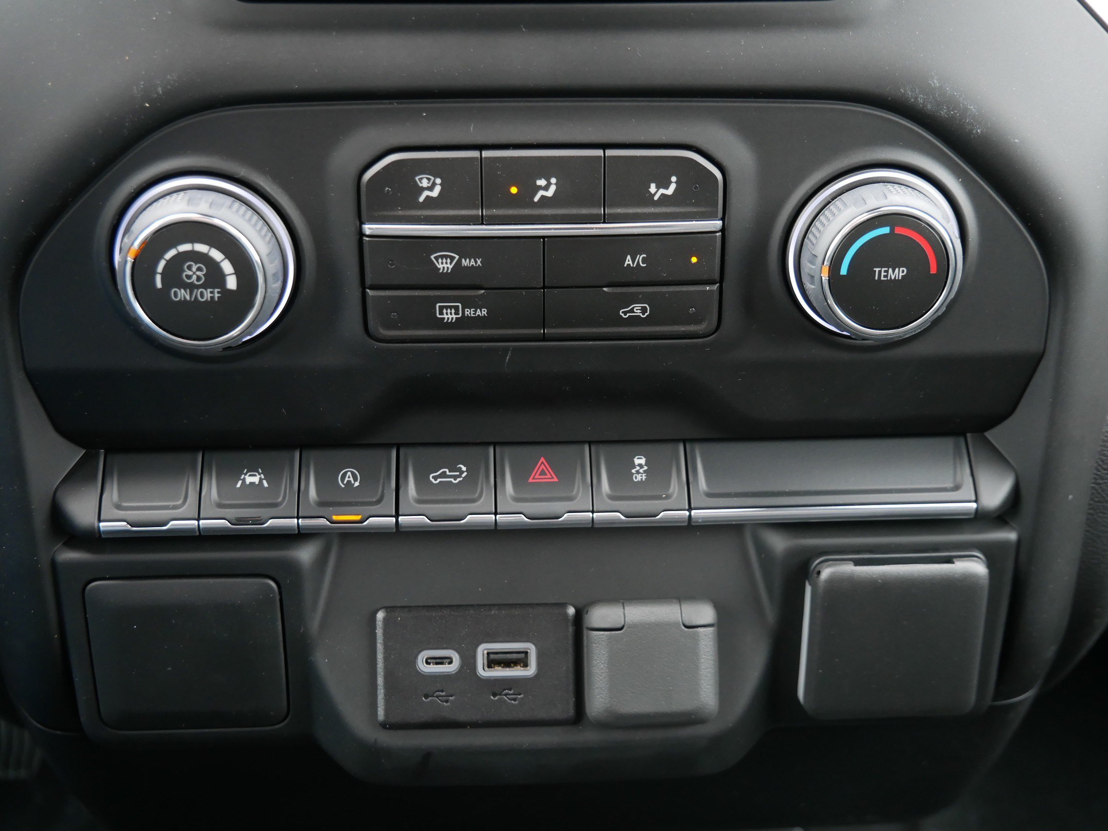 New 2026 Chevrolet Silverado 1500 Custom AWD/4WD image 8