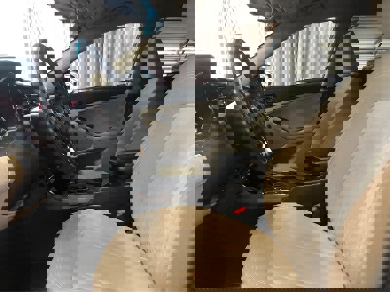 Used 2011 Kia Optima LX w/ Convenience Pkg image 9