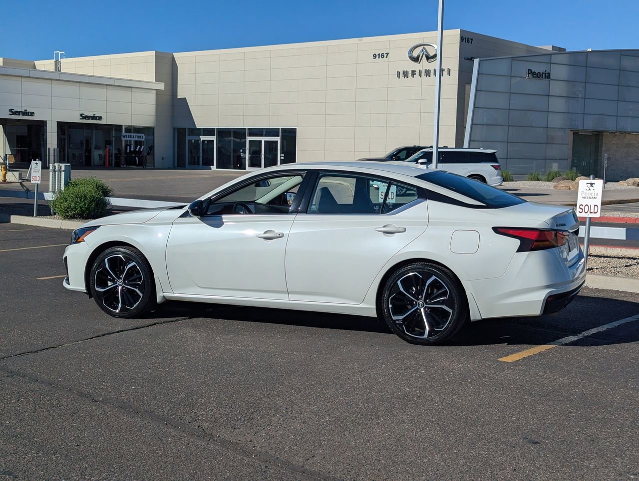 Certified 2025 Nissan Altima 2.5 SR image 8